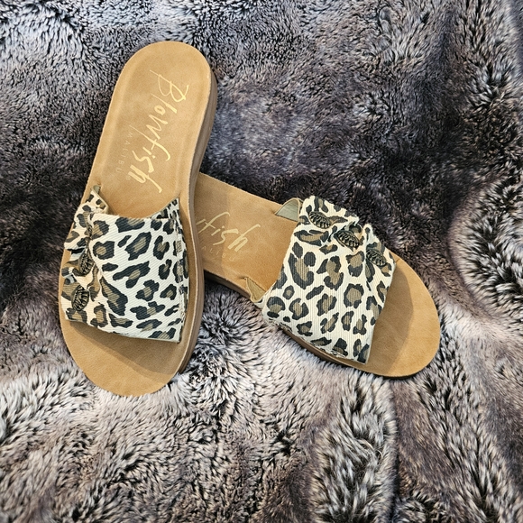 Blowfish Women's Leopard Print Slide Sandals - Picture 1 of 4